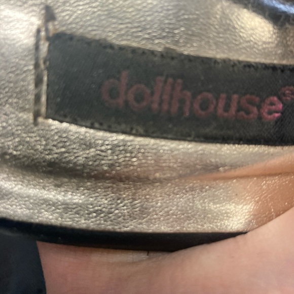 DOLLHOUSE Caged Knee High Sandals Size 9. - Picture 5 of 7